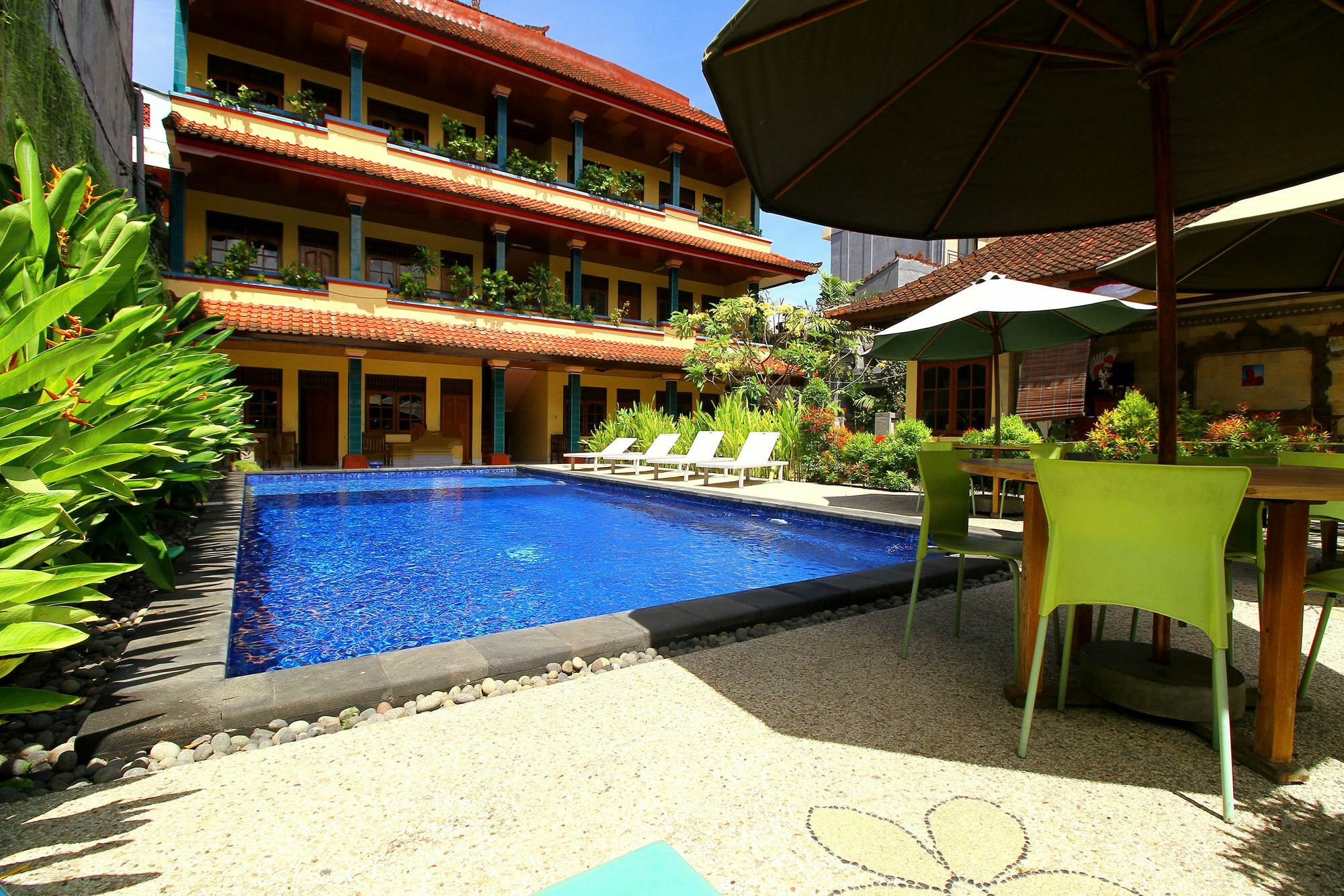 Dua Dara Inn Kuta Легіан Екстер'єр фото