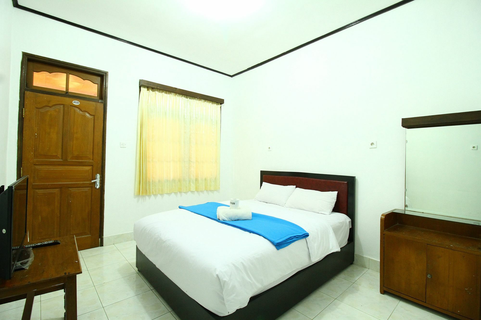 Dua Dara Inn Kuta Легіан Екстер'єр фото